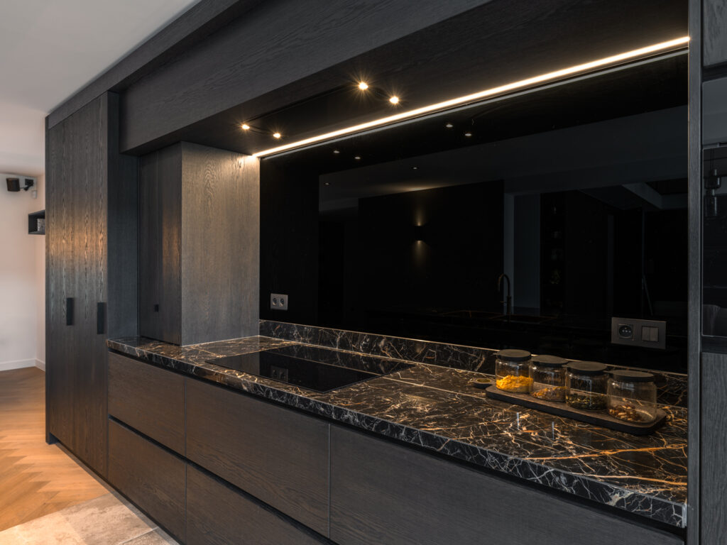 Luxe keuken op maat uit eigen atelier Dorus Coppelmans 